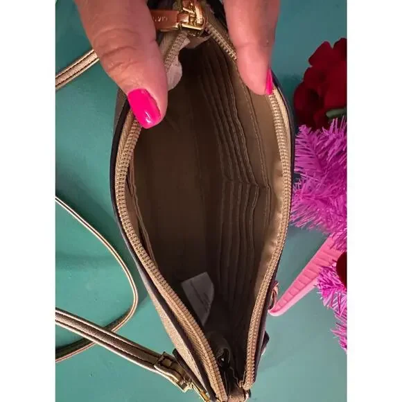 Liz Claiborne Metallic Gold Crossbody Purse – Pre-Owned – Sleek & Compact - Picture 4 of 4